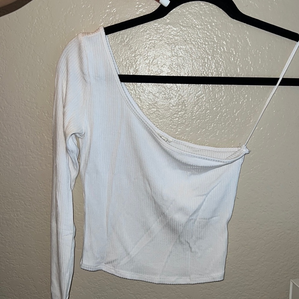 ONE SHOULDER SHIRT